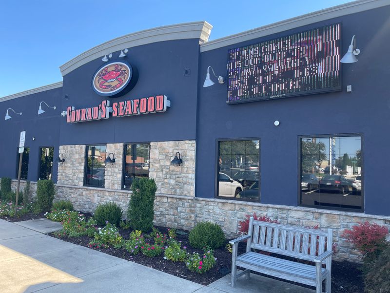 Conrad's Seafood Restaurant, Perry Hall (Impressively Good)