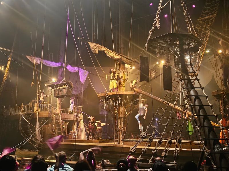 Acrobatics And Stunts That Will Make You Forget To Chew