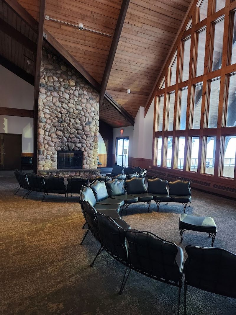 The Highlands Main Dining Room, Harbor Springs