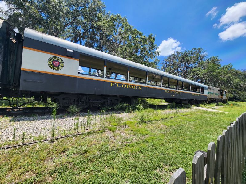 Why This Train Trip Belongs On Your Florida Bucket List