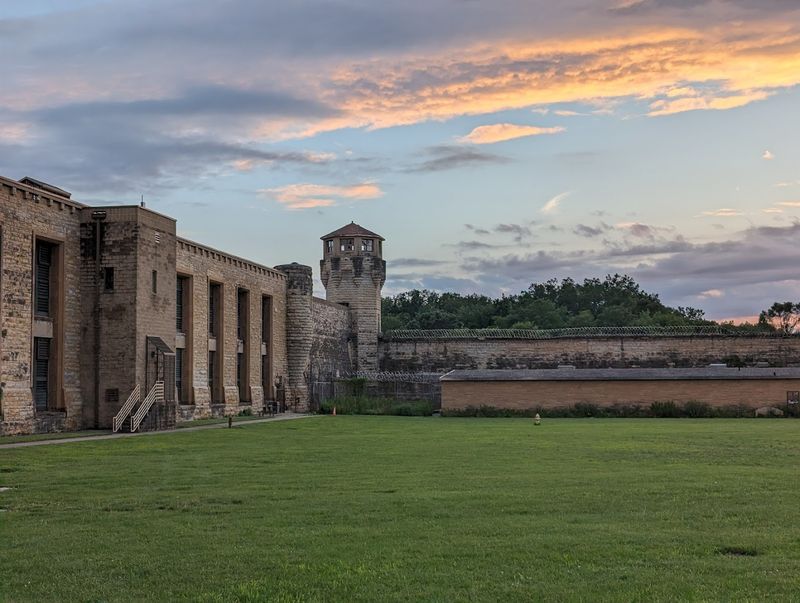 Special Events & Tours