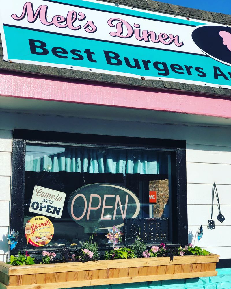 Mel’s Diner, Prairie Grove