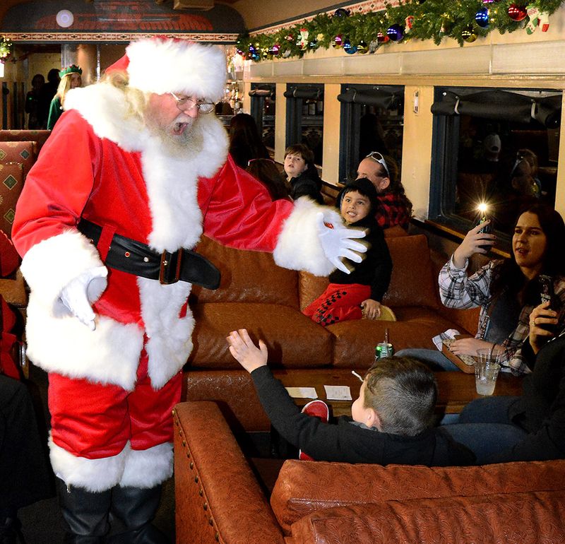 Verde Canyon Railroad's Magical Christmas Journey Clarkdale