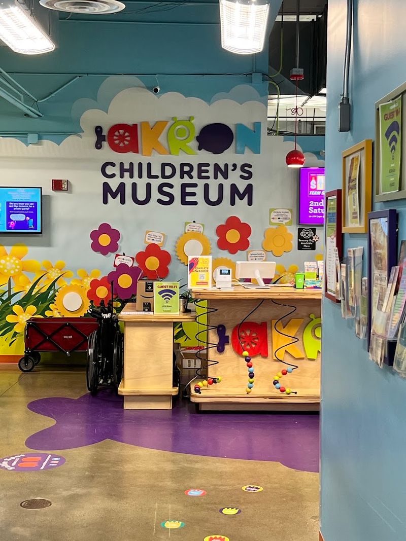 Akron Children's Museum, Akron