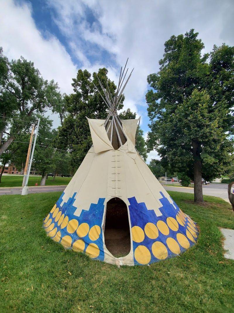 Akta Lakota Museum And Cultural Center