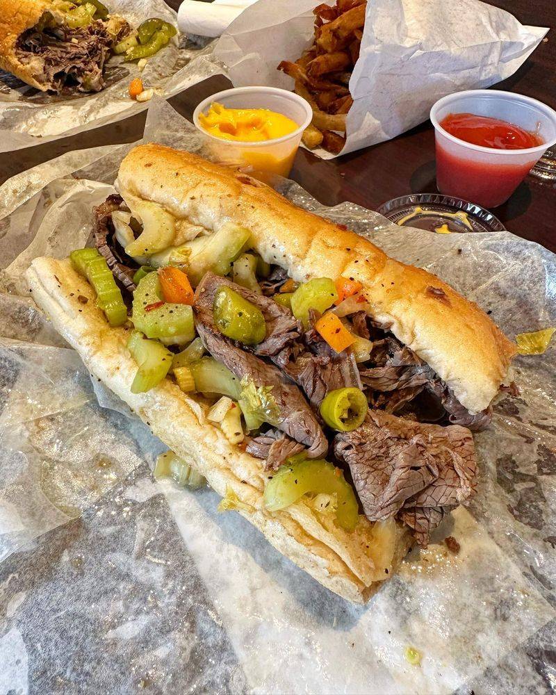 Mr. Beef on Orleans – Chicago