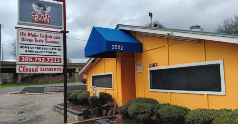 Alabama’s Friday Fish Fry That Feels Like The Whole Town Showed Up