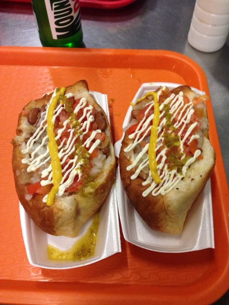Arizona: Sonoran Hot Dog At El Güero Canelo