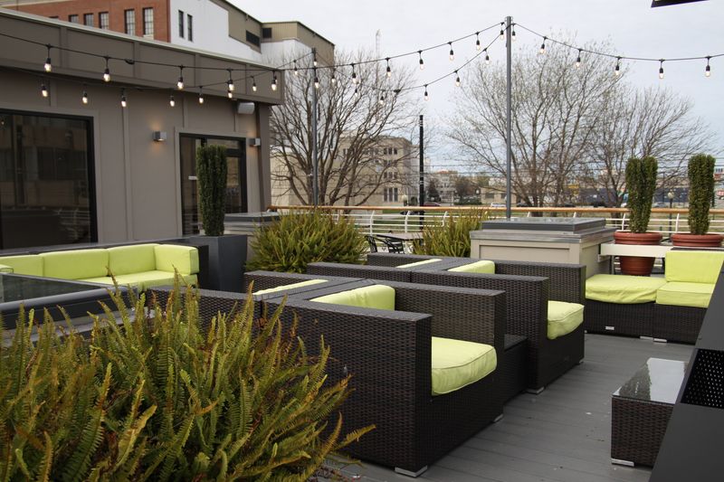 Leone's Italian — Norfolk, Virginia