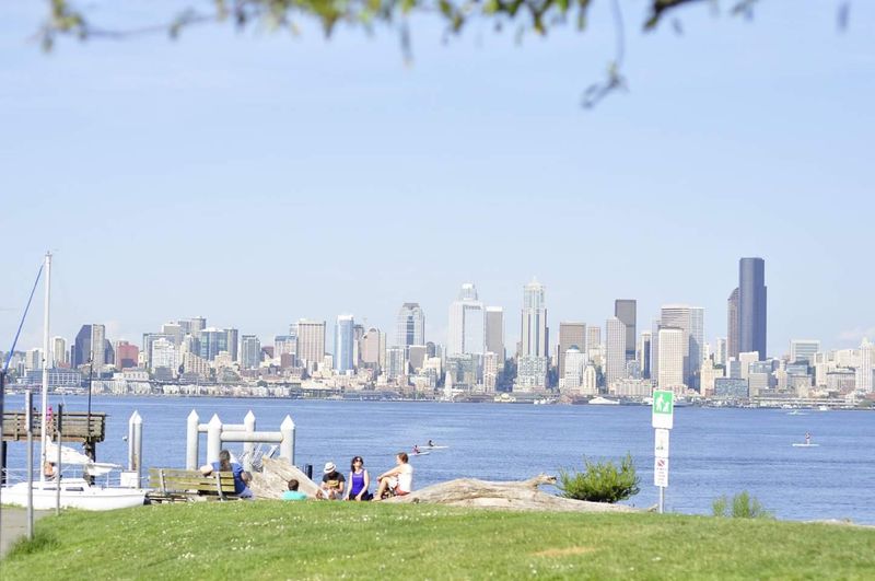Alki Beach Park, Seattle, WA Alki Beach Park, Seattle, WA