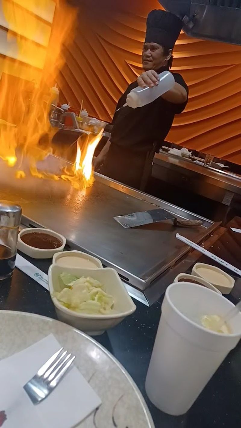 Hibachi Cooking Brings The Drama Right To Your Table