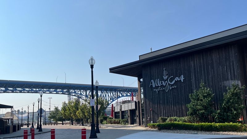 Alley Cat Oyster Bar, Cleveland