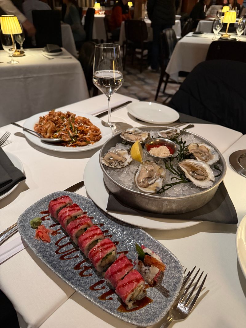 Mitchell's Ocean Club – Columbus