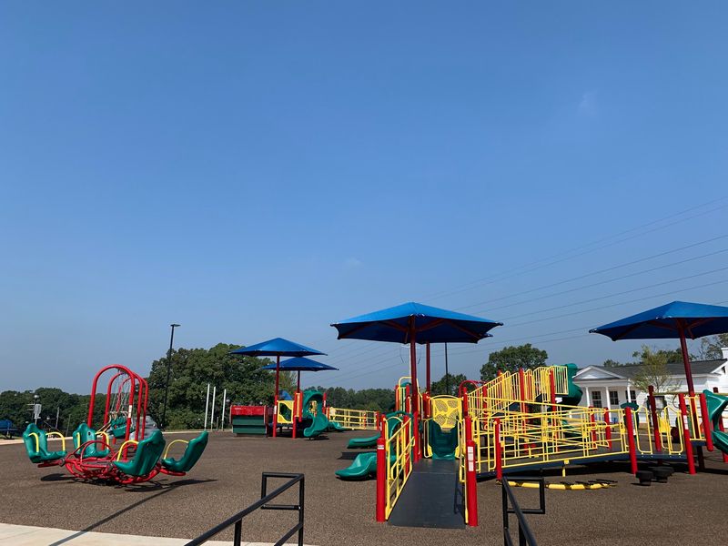Allison Park Playground, Lyman