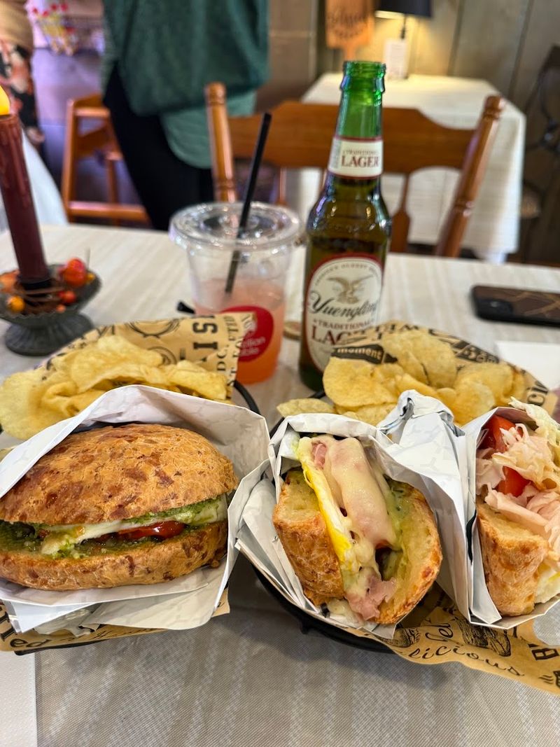 The Farmhouse Sandwich Has a Secret Sauce Worth Talking About