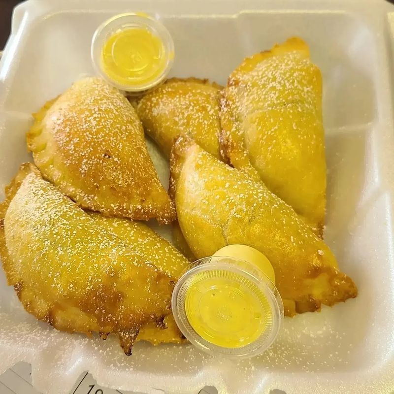 Alpacake Artisan Bakery/peruvian sandwiches