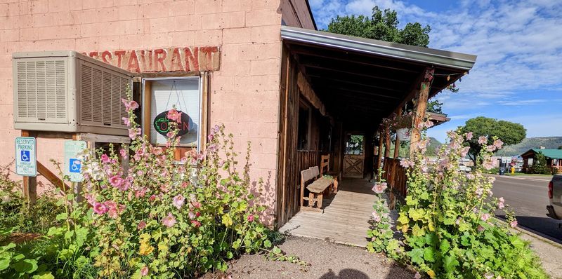 Alpine, Arizona - The Town That Frames It All