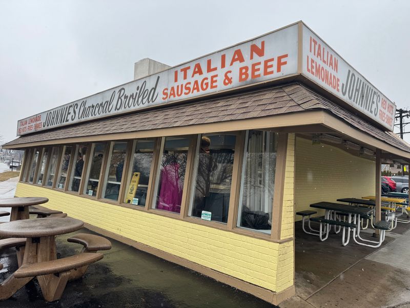 Johnnie's Beef — Elmwood Park, Illinois