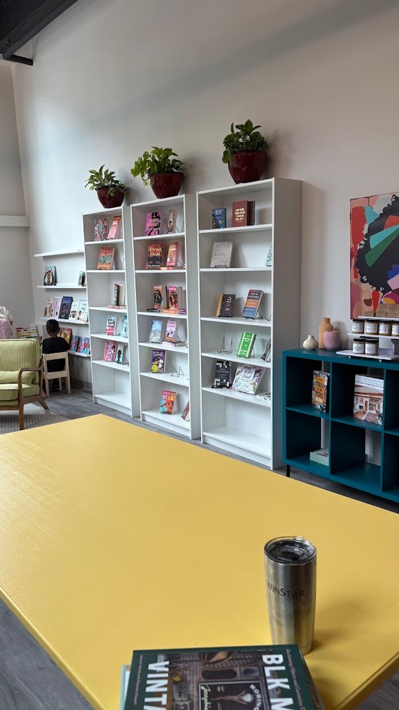 Zora's Place, Evanston, Illinois