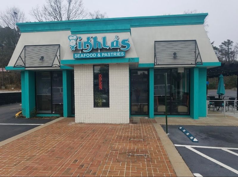 Ikhlas Seafoods and Pastries — 871 Cleveland Ave SW, East Point