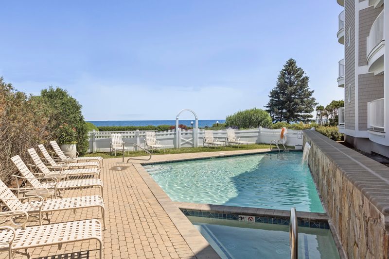 Amenities That Make Life Easy Amenities That Make Life Easy