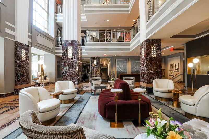 Amenities That Match The Building's Upscale Character Amenities That Match The Building's Upscale Character