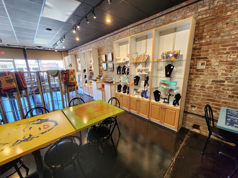 American Artisans Eatery & Gallery