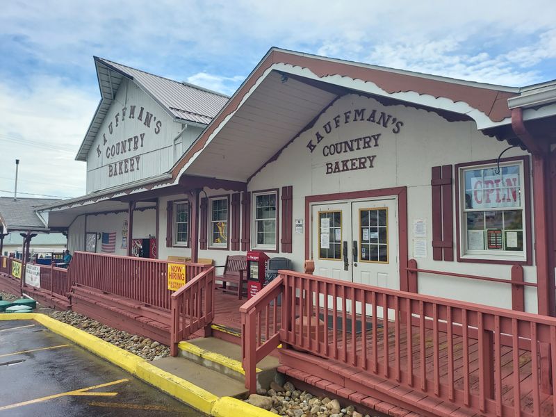 Kauffman's Country Bakery, Millersburg