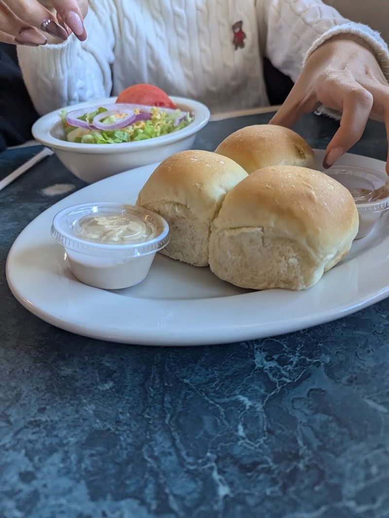 Those Dinner Rolls With Peanut Butter Spread Are Unforgettable
