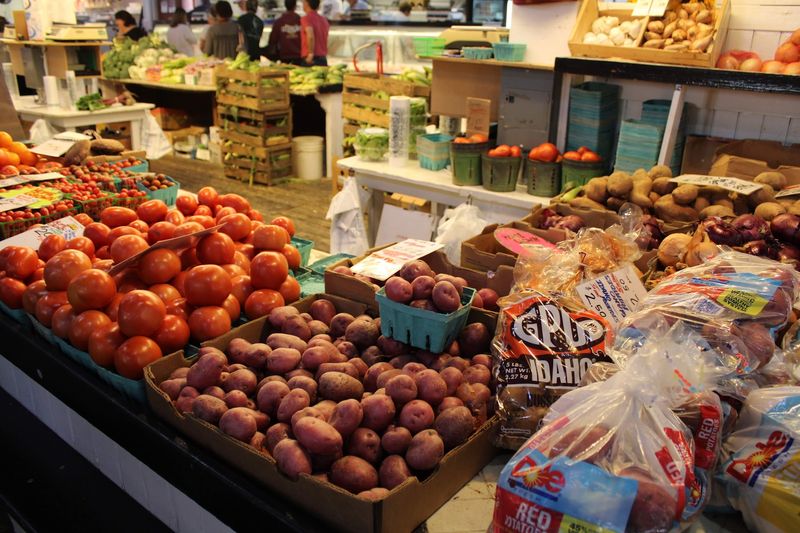 Amish Vendors Bring Goods Straight From The Farm To Your Hands