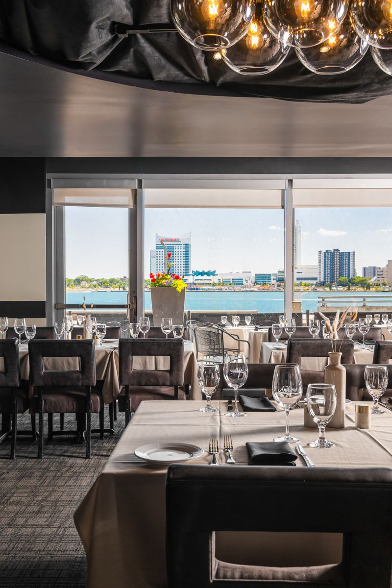 Andiamo Detroit Riverfront – Detroit
