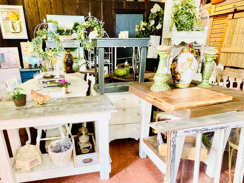 An Antique Lover's Playground