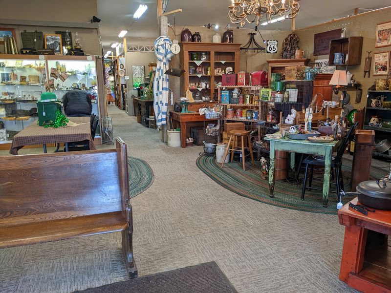 An Antique Store That Earns Its Reputation An Antique Store That Earns Its Reputation