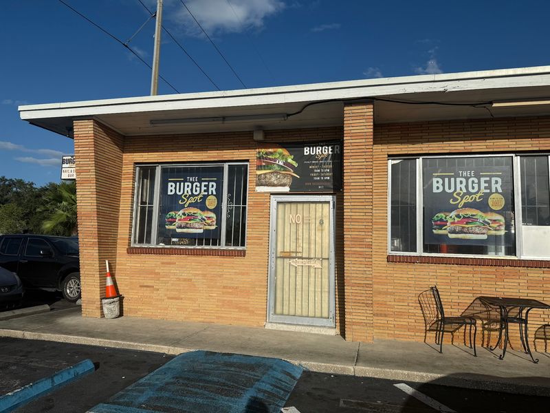 An Easy-To-Find Home On North Tampa Street