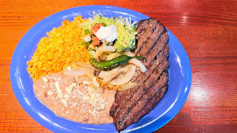 An Easygoing Meal That Beats The Chains