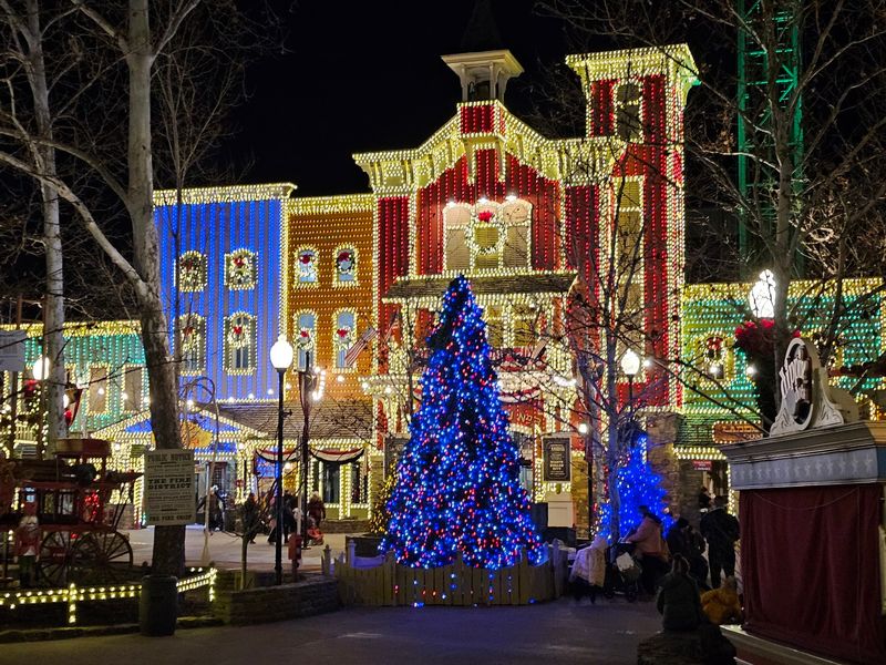 An Eight-Story Tree With Serious Dance Moves