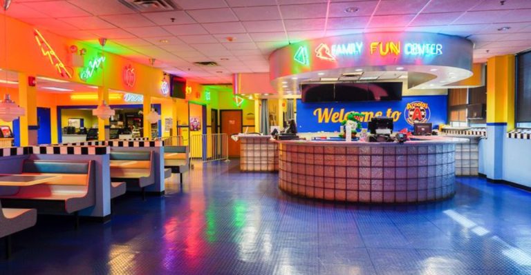 An Enormous Indoor Amusement Park In Pennsylvania That Delivers Fun For All Ages