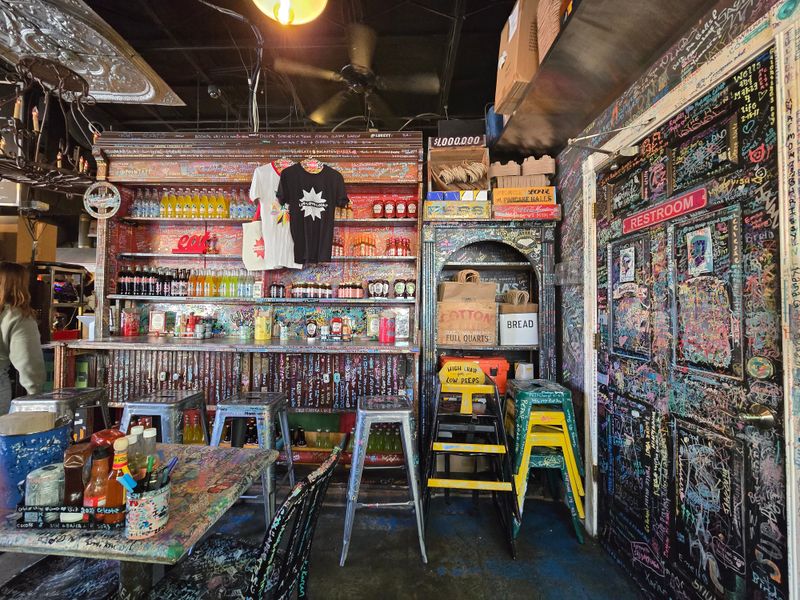 Cozy Atmosphere in a Surprisingly Small Space