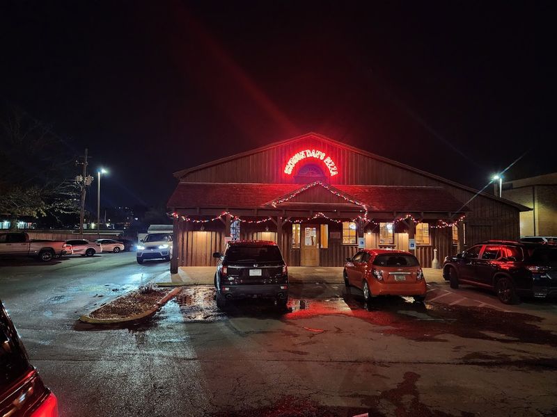 An Old-School Arkansas Classic With Local Energy
