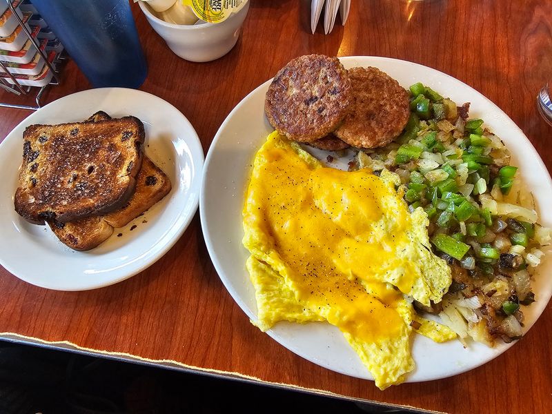 An Ordinary Downtown Day Leaves Room For Breakfast An Ordinary Downtown Day Leaves Room For Breakfast