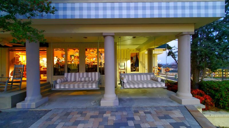 An Outdoor Experience Worth Staying For An Outdoor Experience Worth Staying For