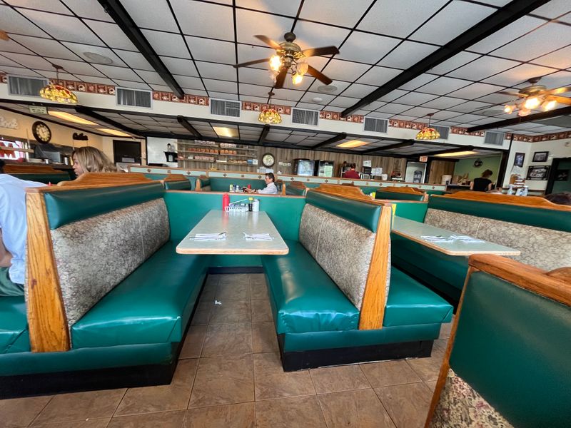 Mom's Place Restaurant