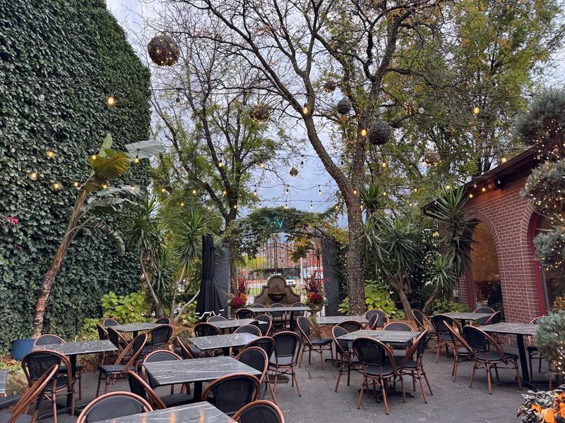 La Dolce Vita, Detroit