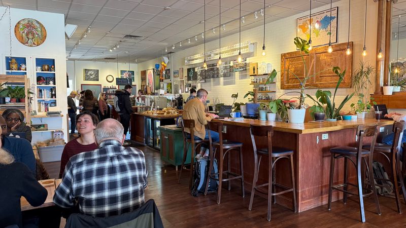 Phoenix Coffee, Lee Road, Cleveland Heights