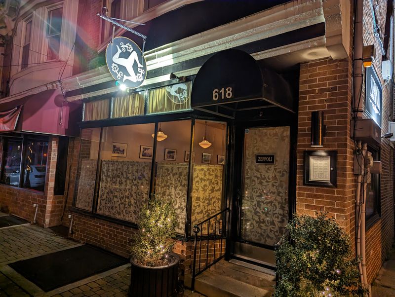 Zeppoli, Collingswood