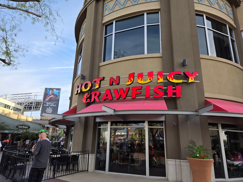 Hot N Juicy Crawfish Glendale