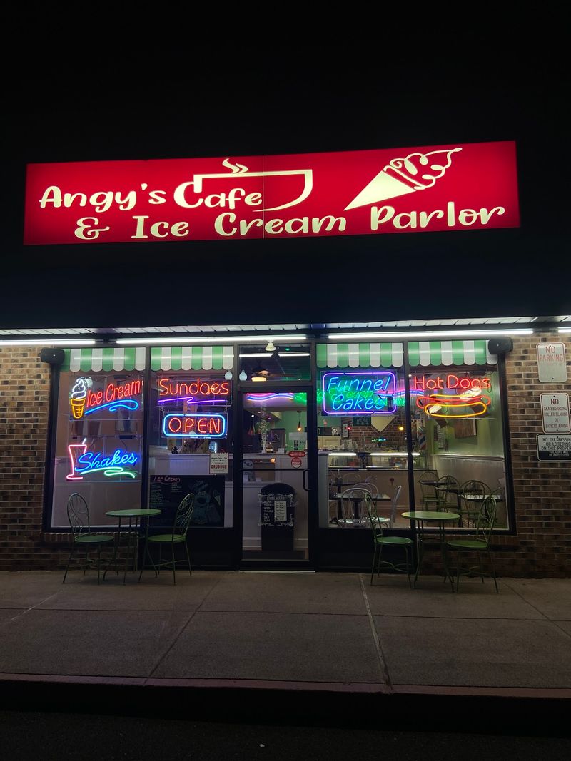 Angy's Cafe