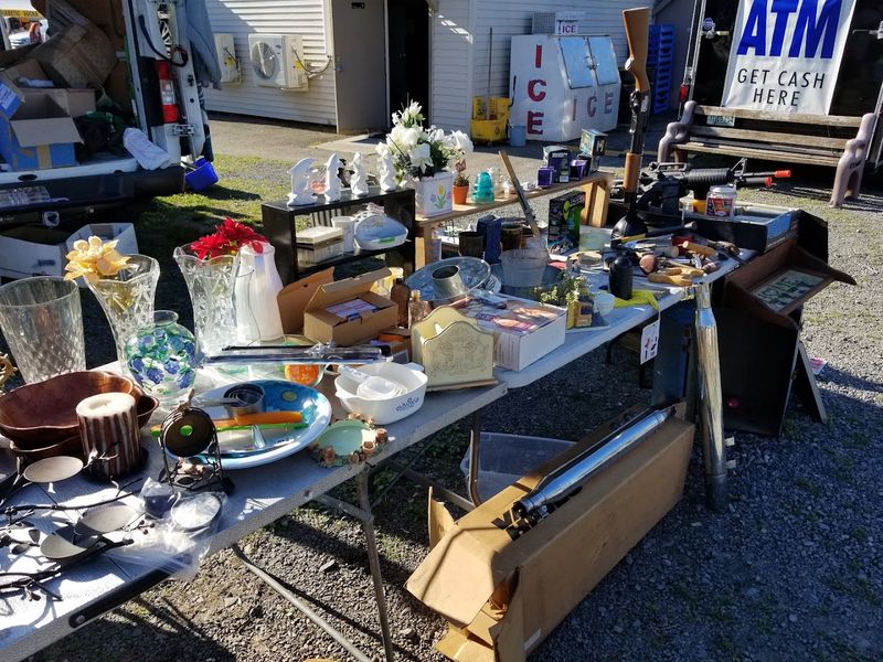 Antique Finds That Keep Collectors Coming Back Antique Finds That Keep Collectors Coming Back