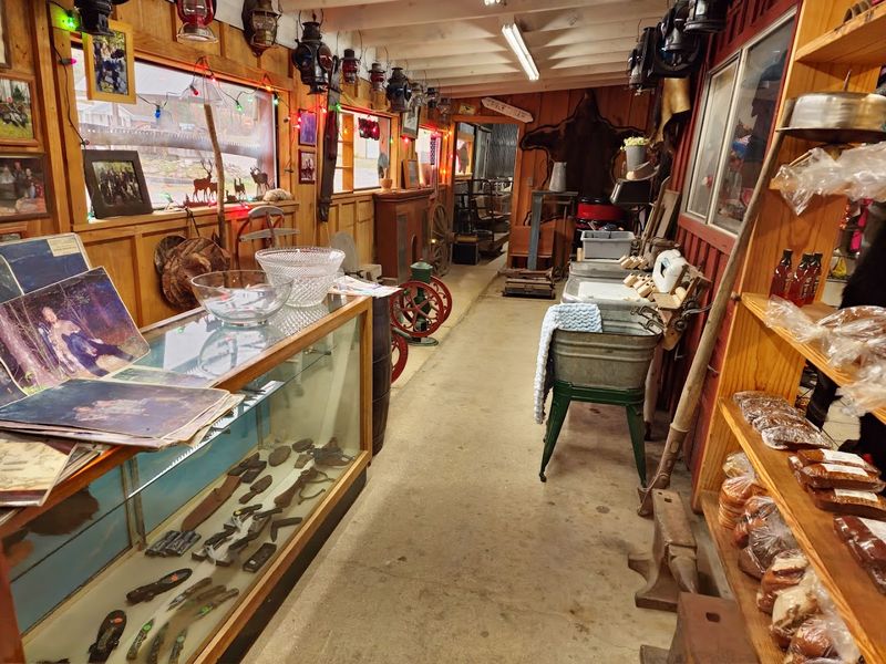 Antiques Memorabilia And Photo-Worthy Finds