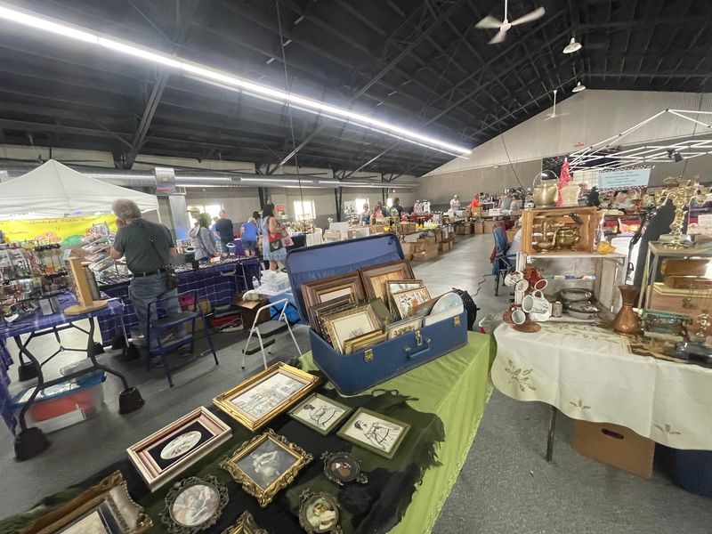 Antiques and Collectibles Worth the Dig Antiques and Collectibles Worth the Dig